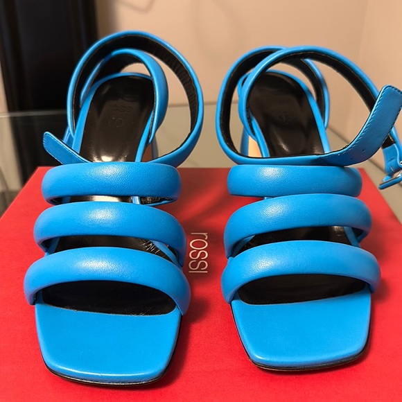 “NEW” SI ROSSI SANDALS - Picture 1 of 5